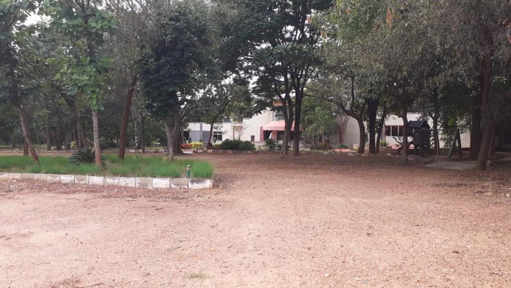 Kstdc Hotel Mayura Pavithra Yediyur Kunigal المظهر الخارجي الصورة